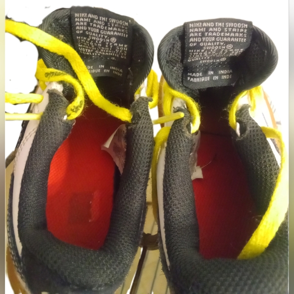 Size 11c -Kids Nike Air Force 1 LV8 Low Go the Extra Smile - Picture 2 of 8